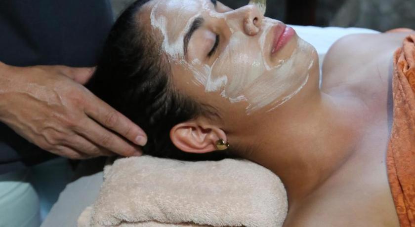 Recreo Hot Springs & 2*